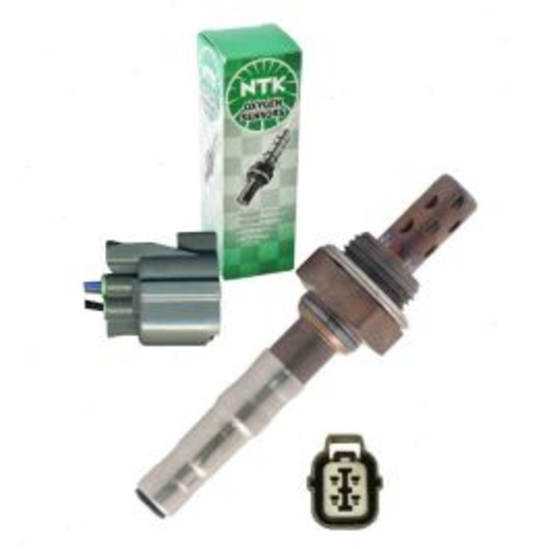 NGK NTK Upstream Right Oxygen (O2) Sensor for 2002-2004 Land Rover Freelander 2.5L V6