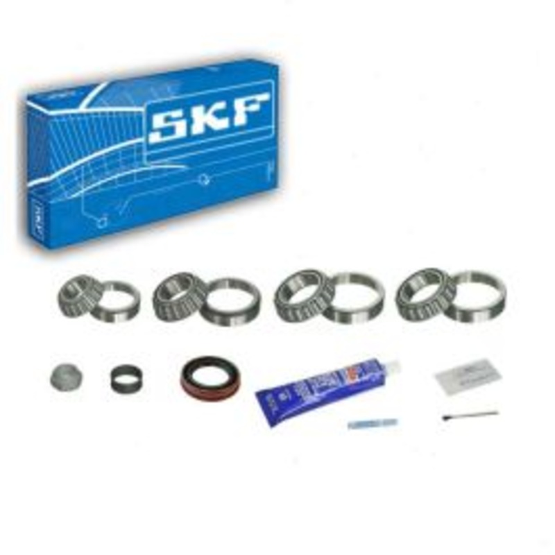 SKF Front Axle Differential Bearing and Seal Kit for 2001-2006 GMC Sierra 1500 HD