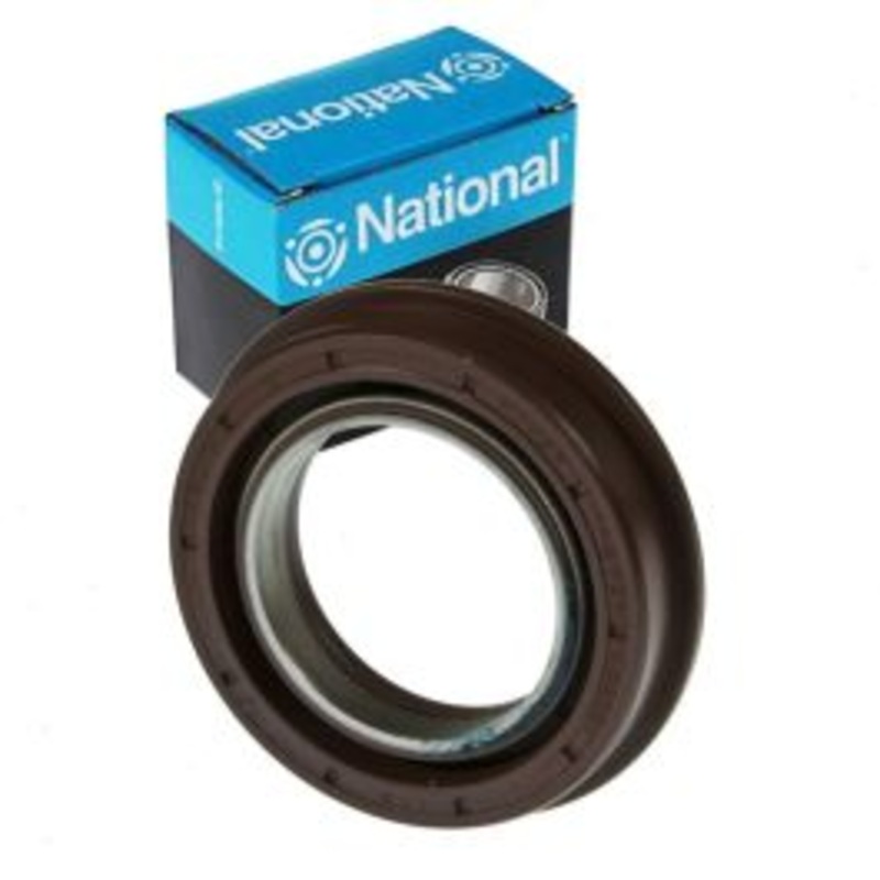 National Front Transfer Case Output Shaft Seal for 2002-2006 Chevrolet Avalanche 1500